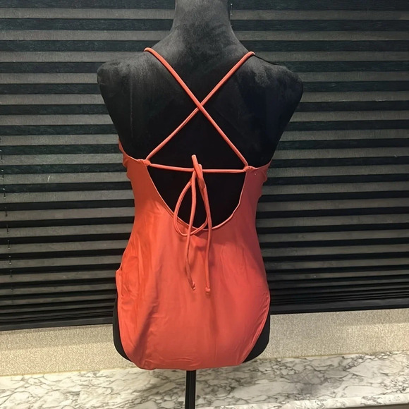 Cupshe Women’s Rust Red Tie Back Beaded Strap V-Neck One Piece Swimsuit Large - Picture 3 of 8